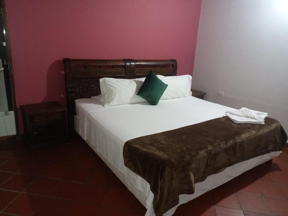 Hotel Campestre La Trinidad 圣希尔 外观 照片