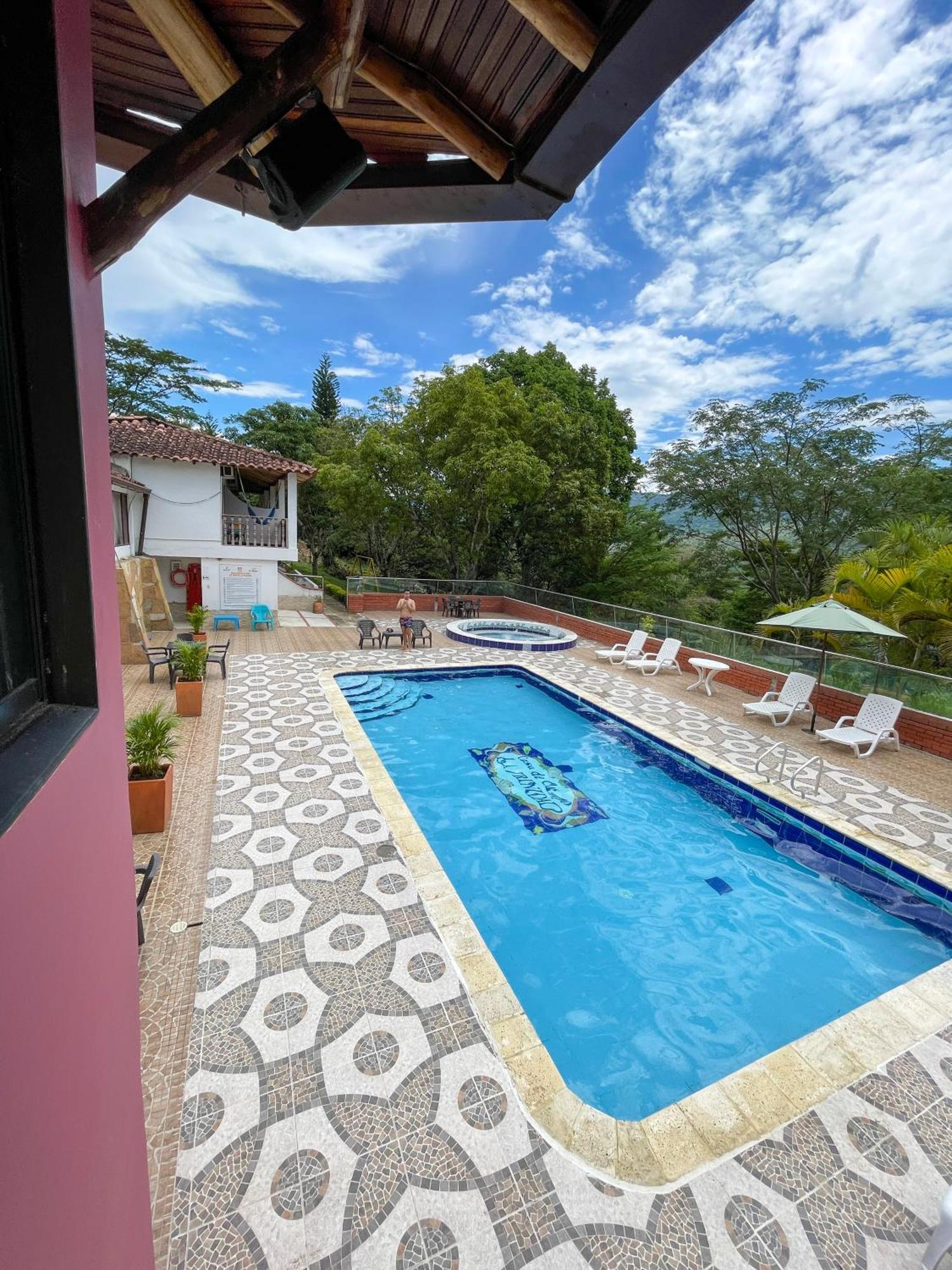 Hotel Campestre La Trinidad 圣希尔 外观 照片