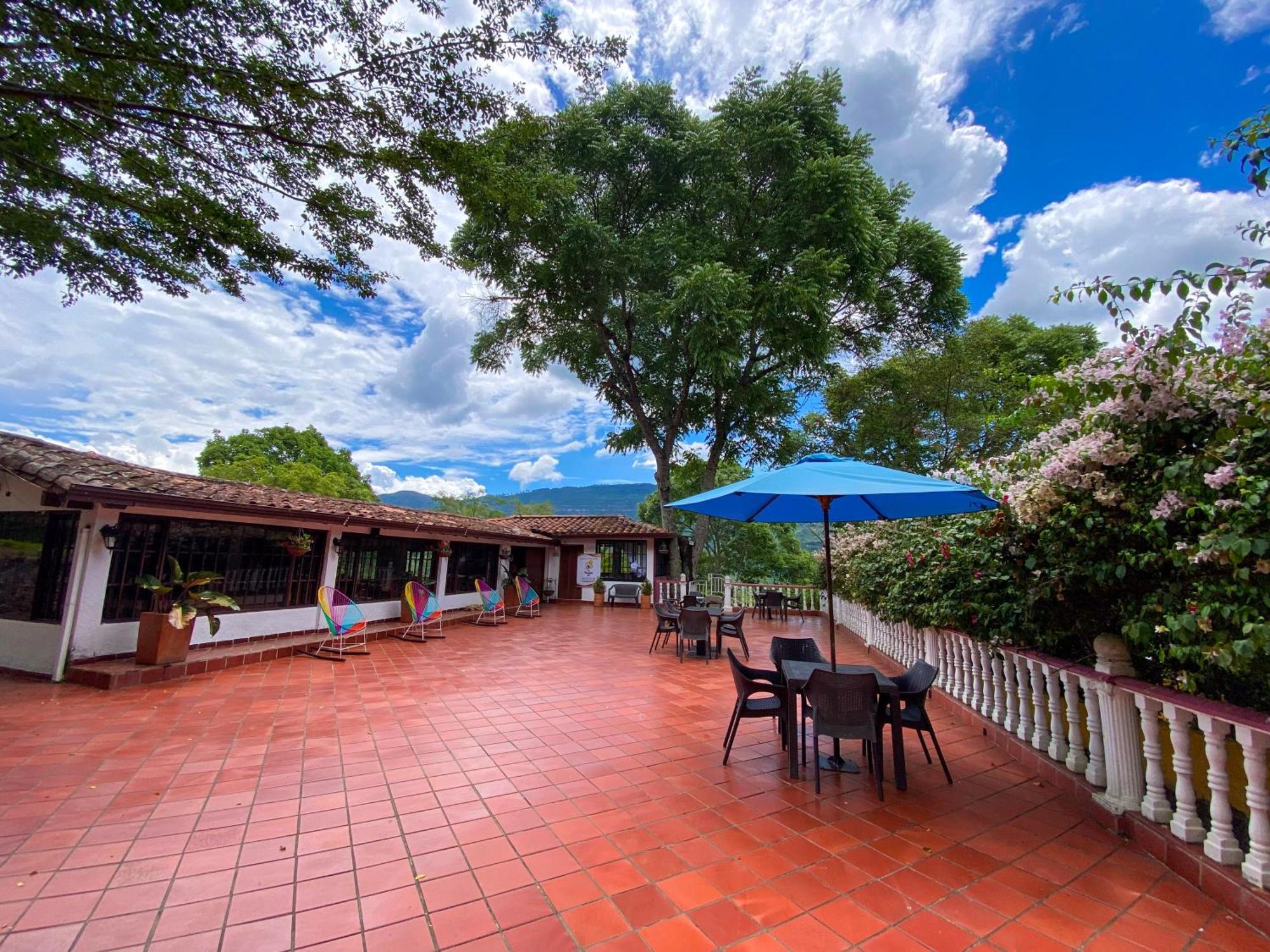 Hotel Campestre La Trinidad 圣希尔 外观 照片