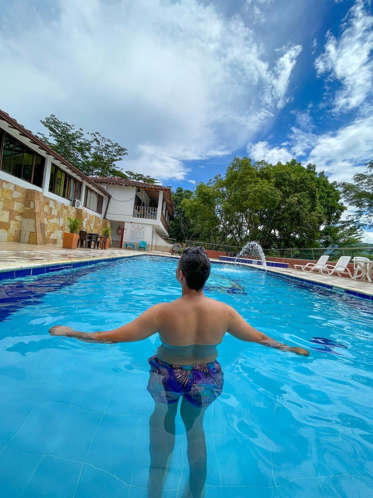 Hotel Campestre La Trinidad 圣希尔 外观 照片